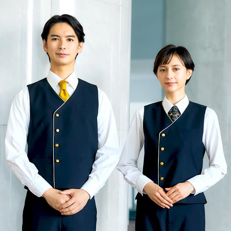 ホテルユニフォーム 制服 ベスト おしゃれで高級感のあるデザイン｜接客スタッフ・フロント向けユニフォーム