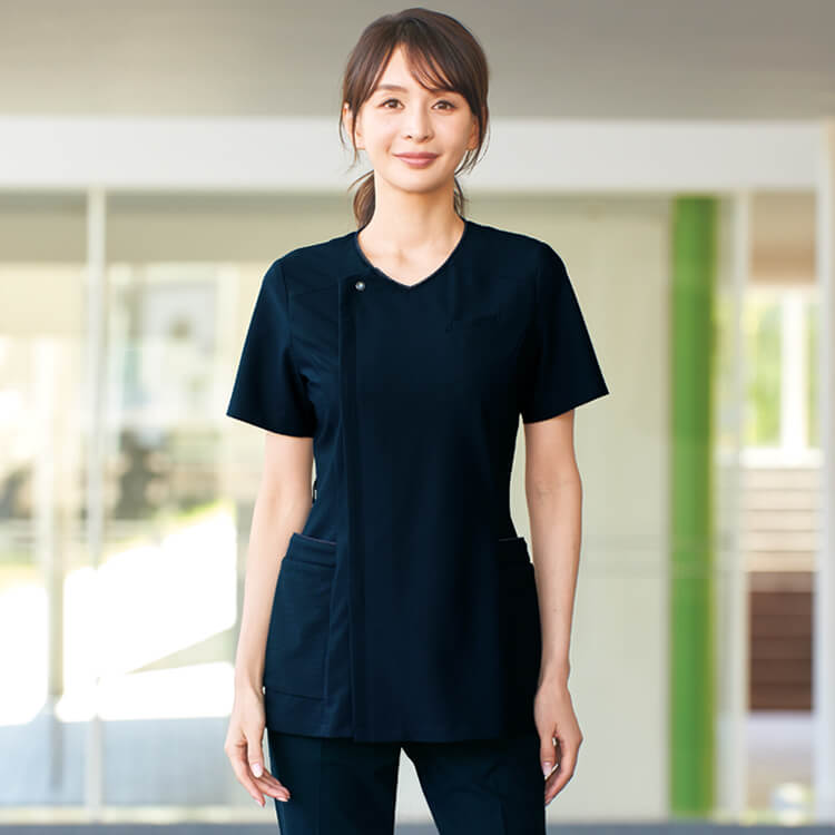 医療スクラブ おしゃれ