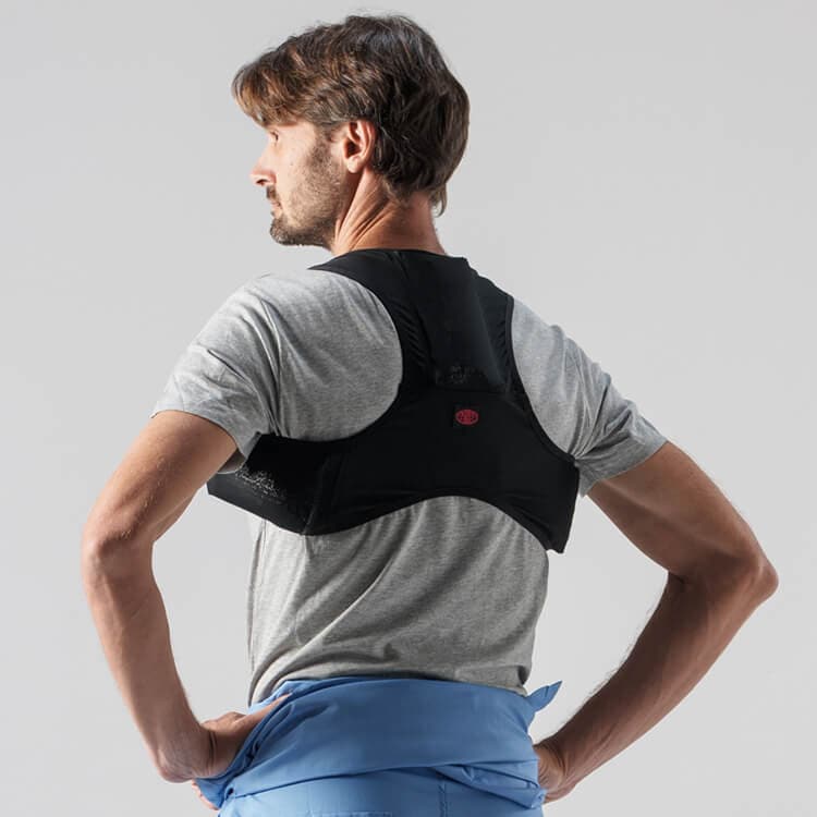 つなぎの下にきる服 夏