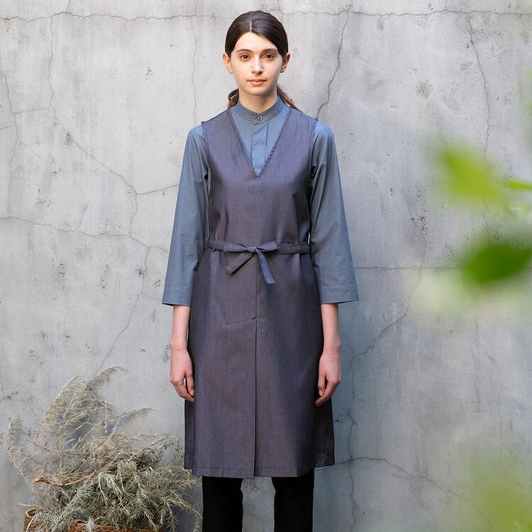 スタッフ用制服 おしゃれデザイン エプロンドレス ナチュラル素材 オーガニック 店舗ユニフォーム カフェ制服