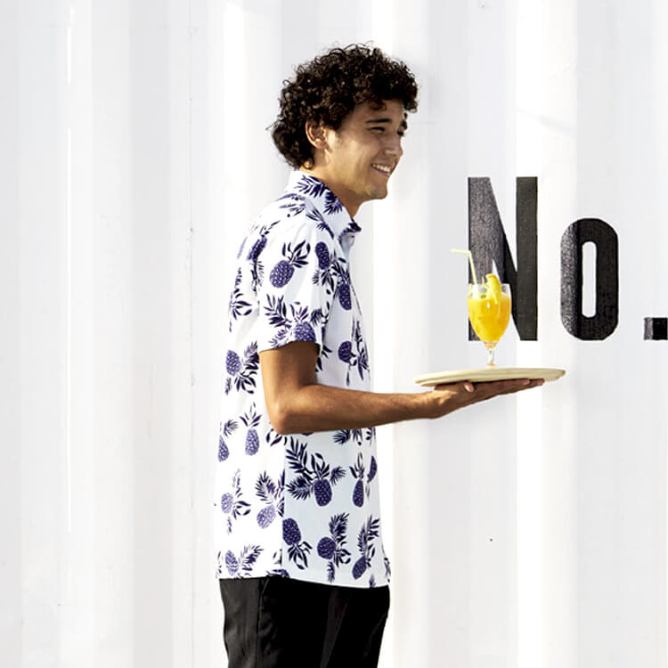 夏の社内イベントやリゾート勤務に最適な会社ユニフォームアロハシャツ・スタッフ制服半袖